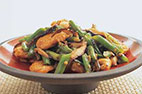 Stir-Fried Chicken and Zucchini in Ginger Sauce