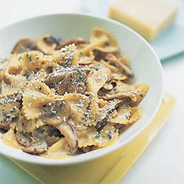 Pasta with Sauteed Mushrooms and Thyme